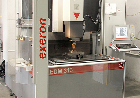 Электроэрозионный прошивной станок с ЧПУ EXERON EDM313